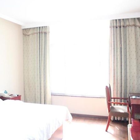Greentree Inn Henan Kaifeng Gulou Square Express Hotel Extérieur photo