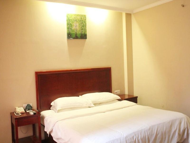 Greentree Inn Henan Kaifeng Gulou Square Express Hotel Extérieur photo